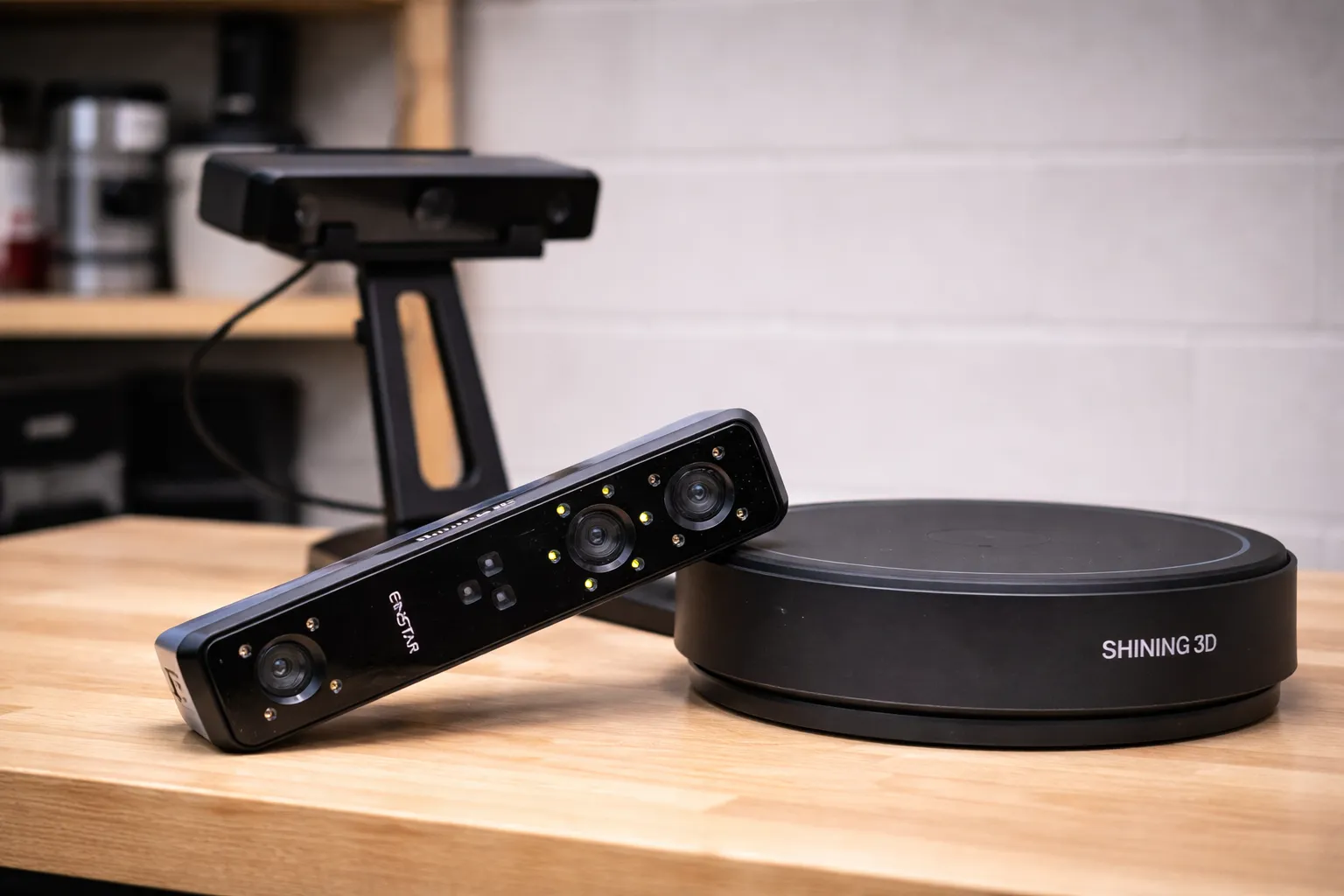 Einscan Einstar käsikäyttöinen 3D-skanneri fyysisten kappaleiden digitalisointiin